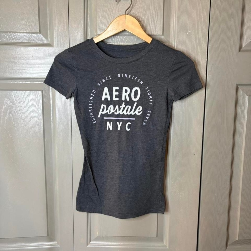 Aeropostale baby tee Size XS 13x23 y2k preppy black‎
